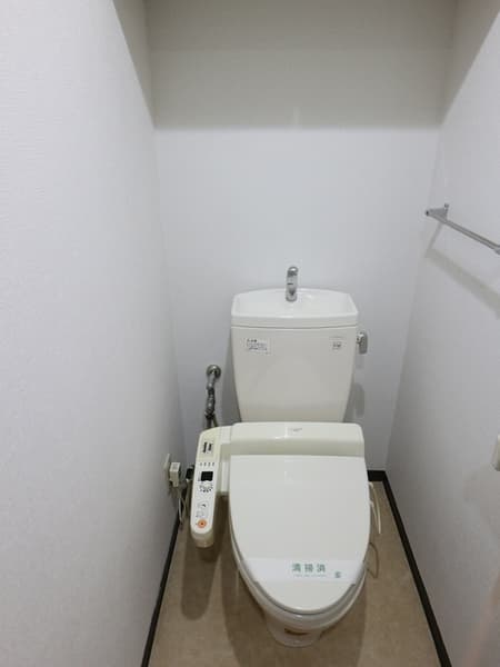 パレステュディオ東京八重洲通り 2階のトイレ 1