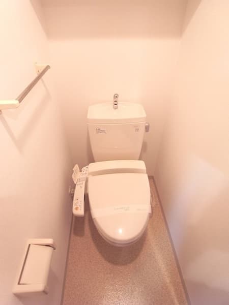 パレステュディオ渋谷ＷＥＳＴ 3階のトイレ 1