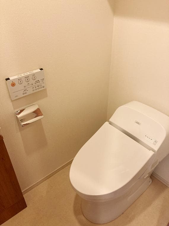 ザ・パークハウス上野レジデンス 10階のトイレ 1
