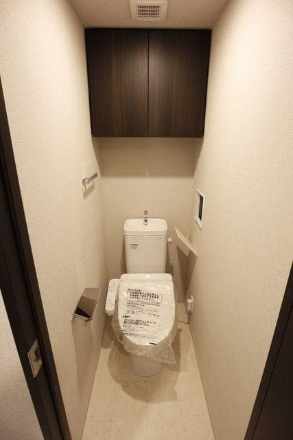 コンシェリア池袋 ＴＨＥ ＲＥＳＩＤＥＮＣＥ ＥＡＳＴ 2階のトイレ 1