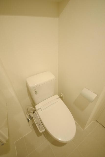アレーロ西早稲田 4階のトイレ 1
