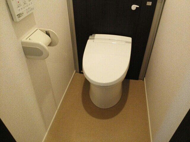 メゾン・ド・ヒロ 2階のトイレ 1