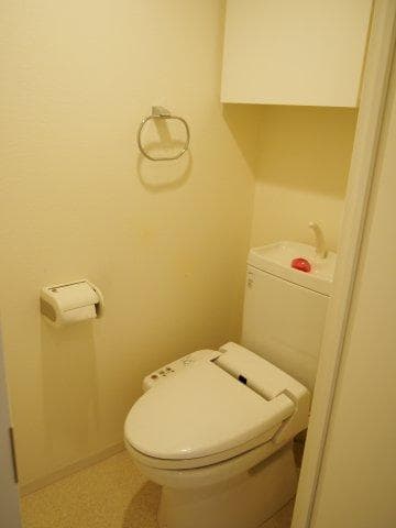 プライムアーバン芝浦LOFT 10階のトイレ 1