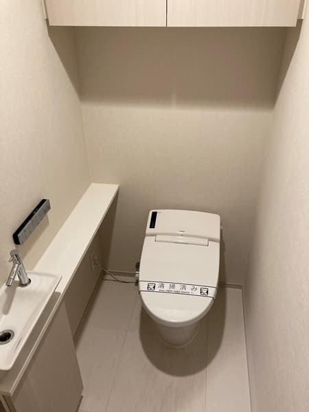 クレヴィア文京関口 2階のトイレ 1