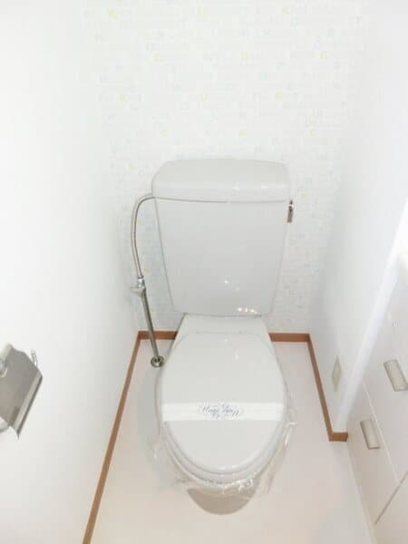セレッソ高島 1階のトイレ 1