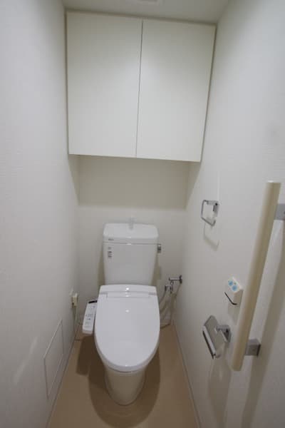 ブライズ板橋CREVISTA 3階のトイレ 1