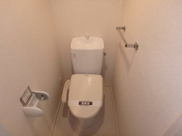 乃木坂駅 徒歩7分 マンション 1階のトイレ 1