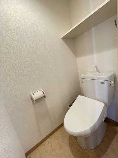 スカイコート亀戸中央公園 6階のトイレ 1