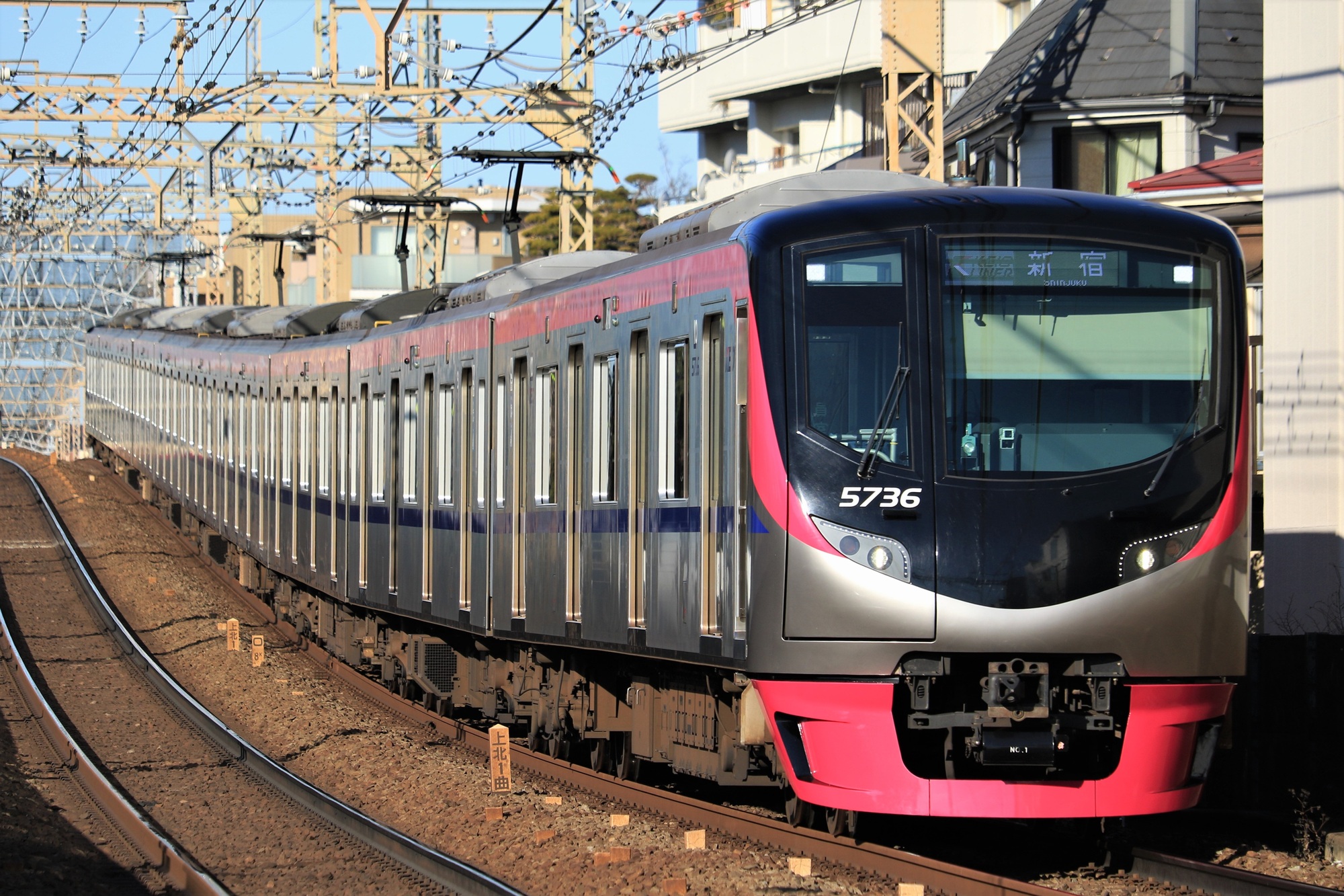 京王線　電車